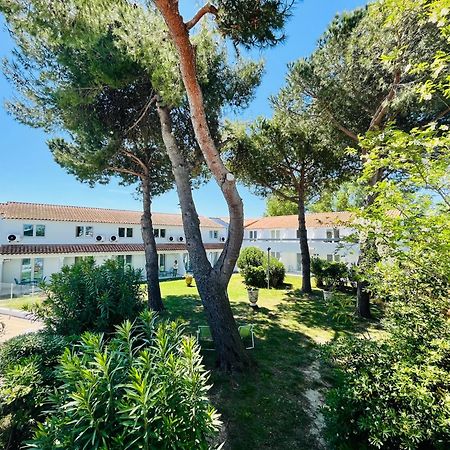 Artemia Aigues-Mortes - Hotel Avec Piscine Экстерьер фото