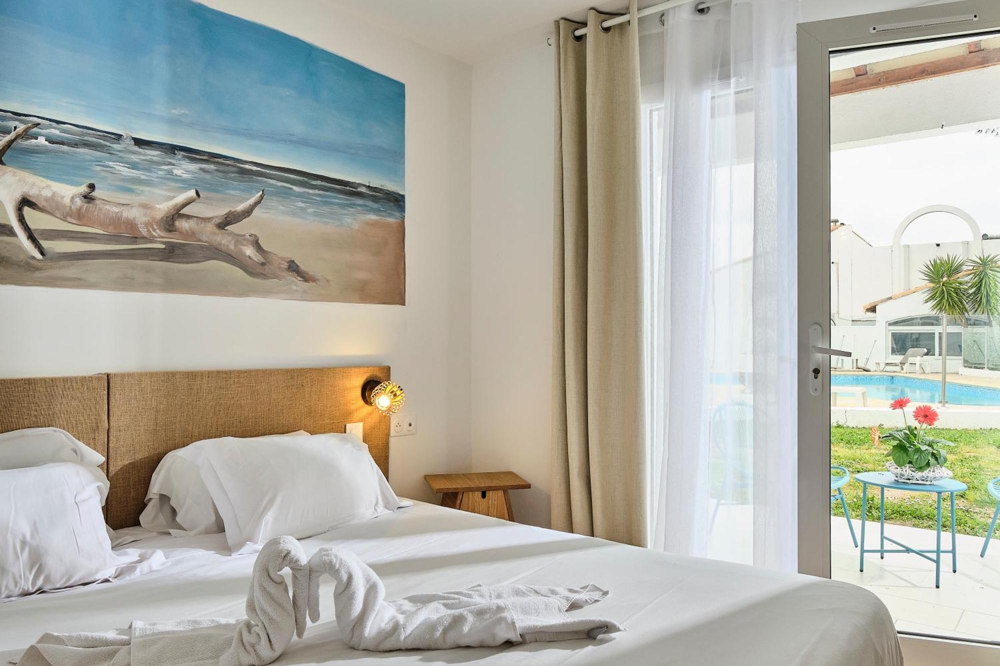 Artemia Aigues-Mortes - Hotel Avec Piscine Экстерьер фото