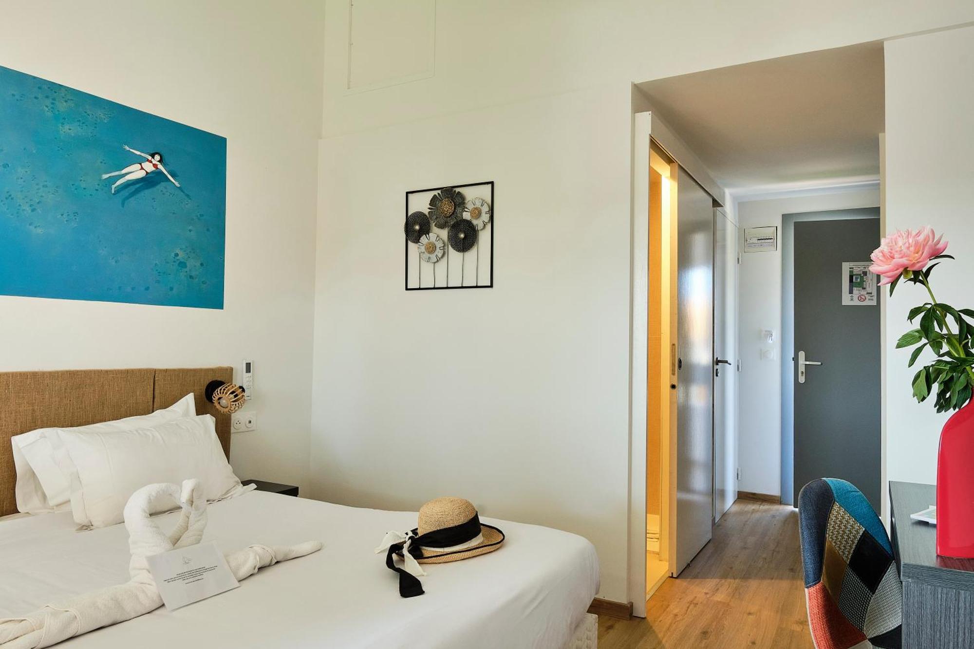 Artemia Aigues-Mortes - Hotel Avec Piscine Экстерьер фото