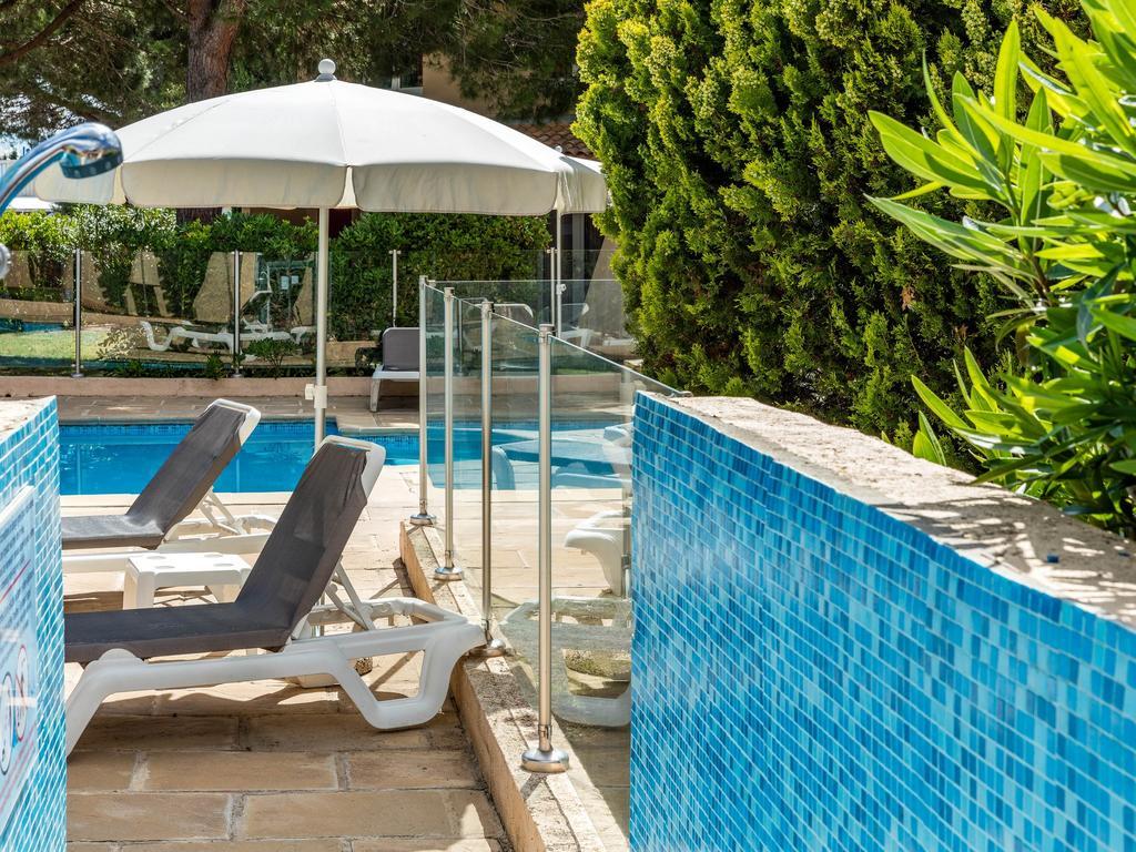 Artemia Aigues-Mortes - Hotel Avec Piscine Экстерьер фото