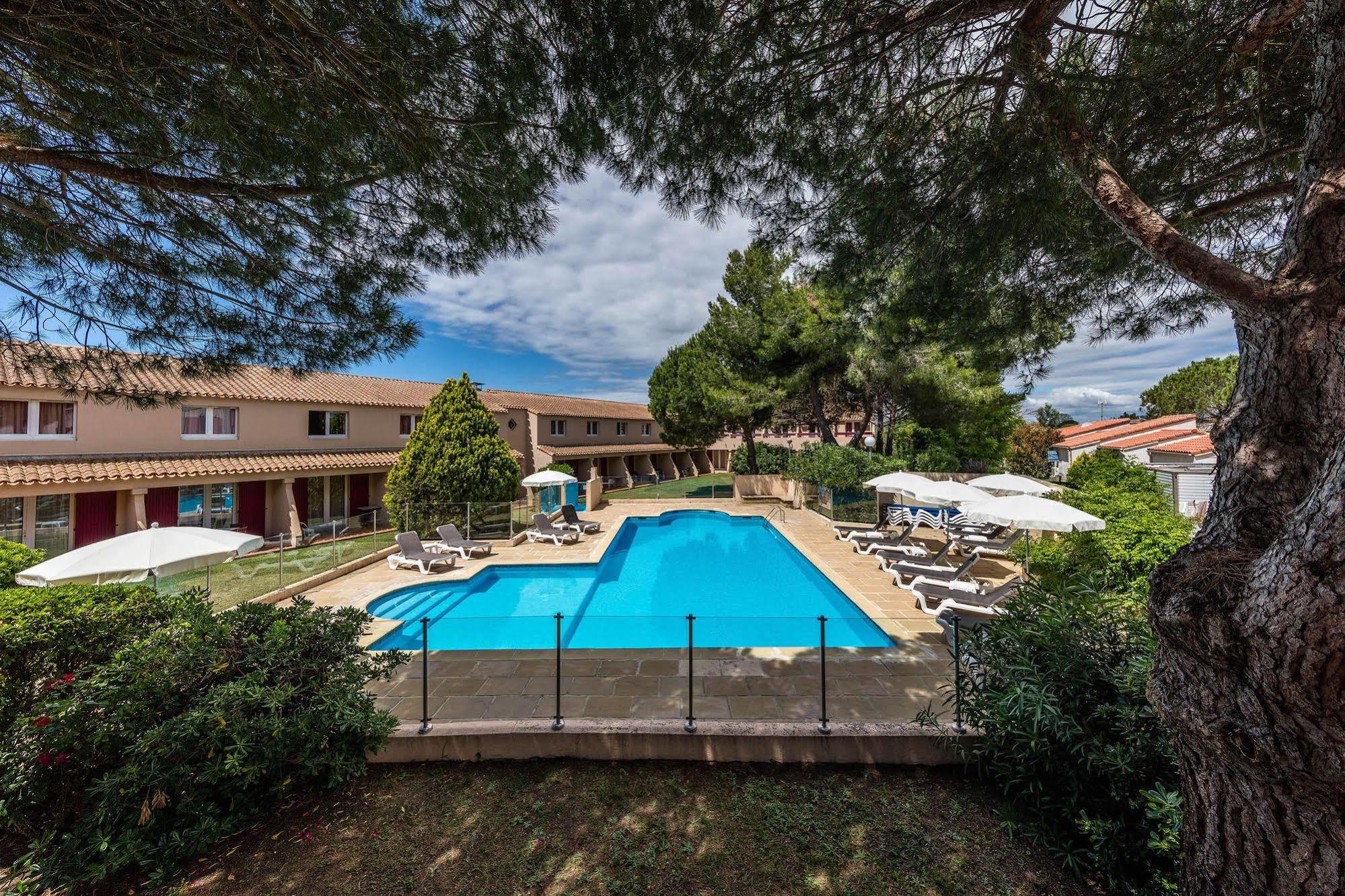 Artemia Aigues-Mortes - Hotel Avec Piscine Экстерьер фото